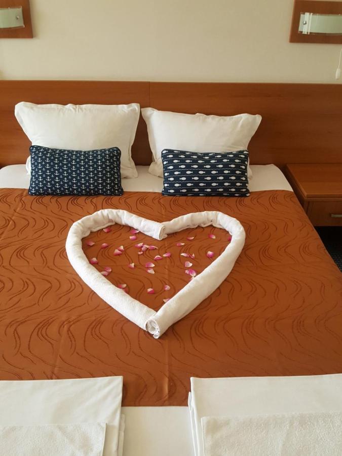 Hotel Liani Солнечный берег Экстерьер фото