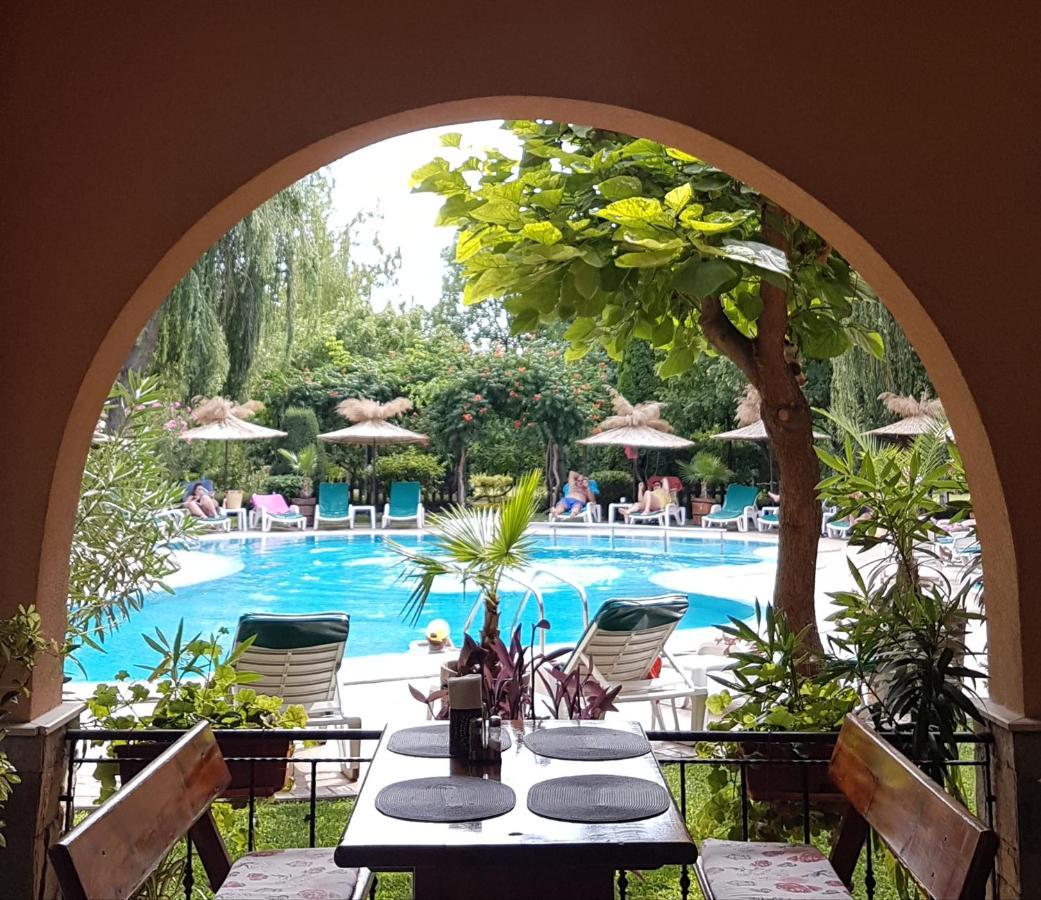 Hotel Liani Солнечный берег Экстерьер фото