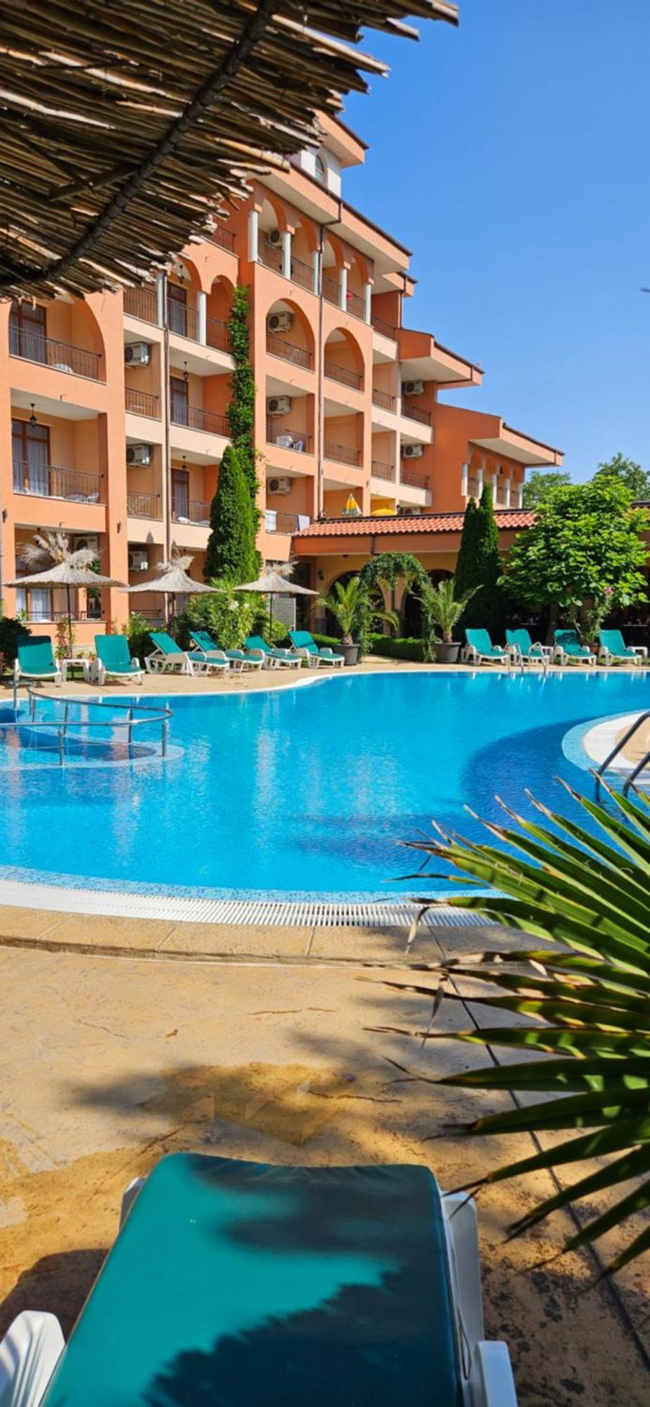 Hotel Liani Солнечный берег Экстерьер фото