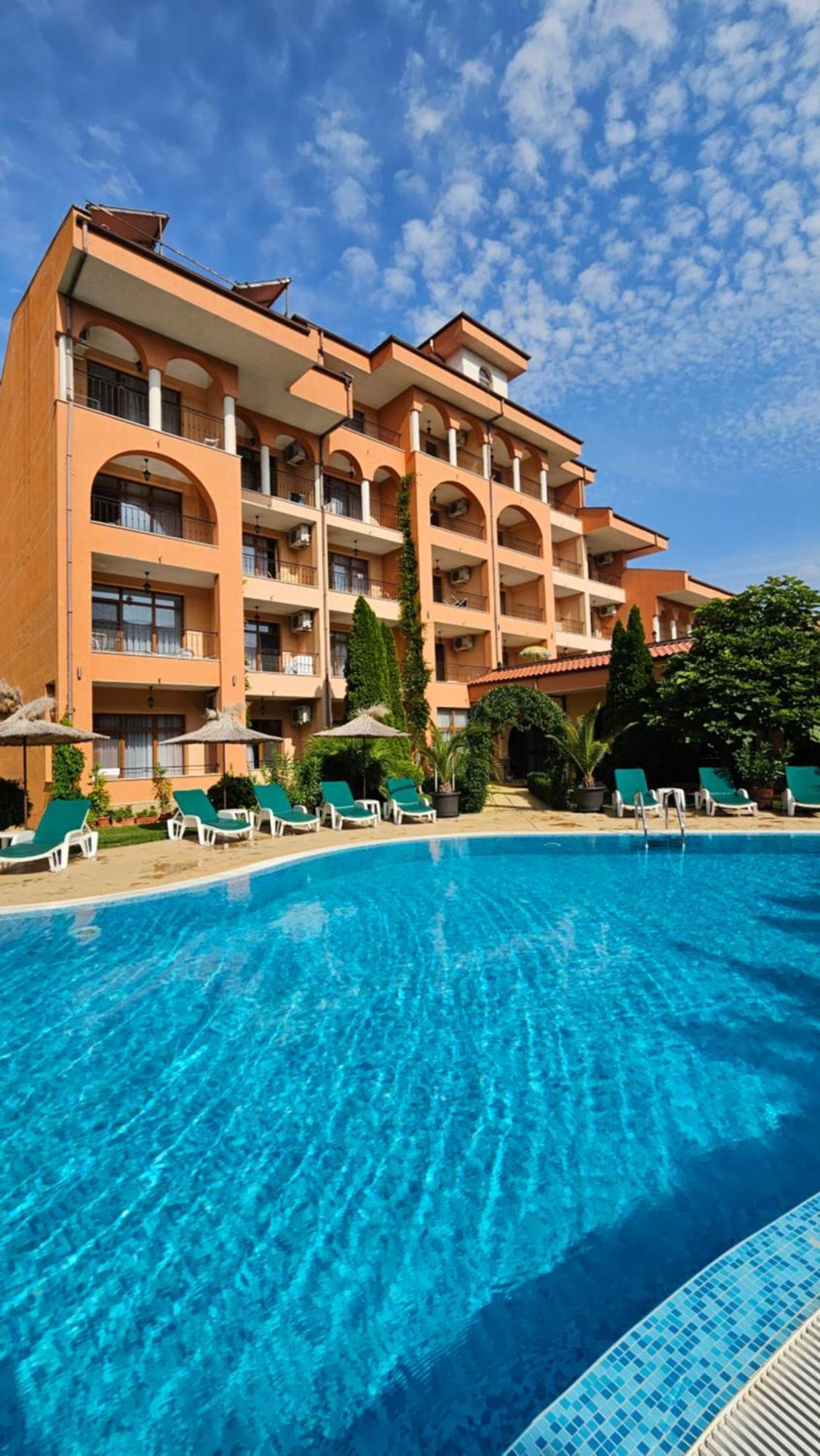 Hotel Liani Солнечный берег Экстерьер фото