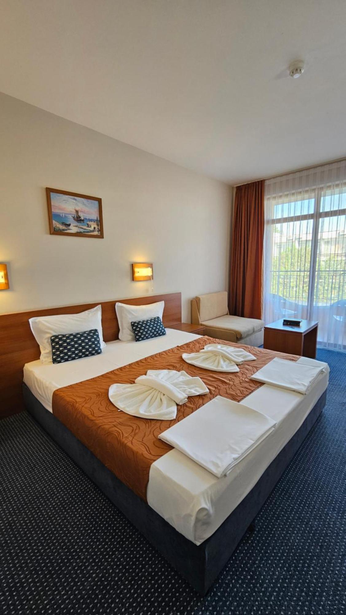 Hotel Liani Солнечный берег Экстерьер фото