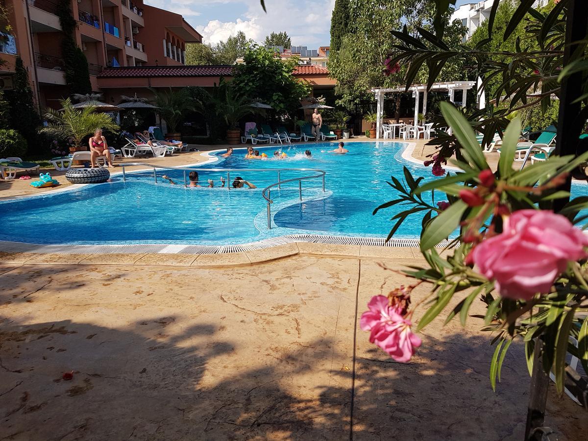 Hotel Liani Солнечный берег Экстерьер фото