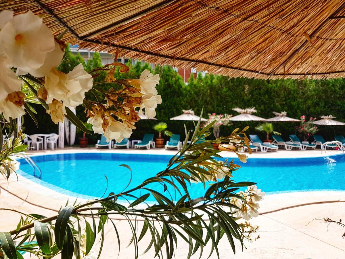 Hotel Liani Солнечный берег Экстерьер фото